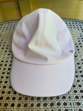 Lululemon Adjustable Athletic Running Hat Blush Pink Lightweight size L/XL